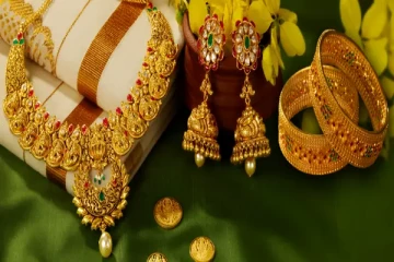 தொடர்ந்து வீழ்ச்சியடையும் தங்க விலை : வாங்கவுள்ளோருக்கு முக்கிய தகவல்