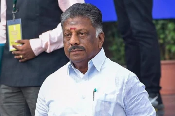 3 முறை தற்கொலை செய்த ஓபிஎஸ் - நாஞ்சில் சம்பத் பரபரப்பு தகவல்