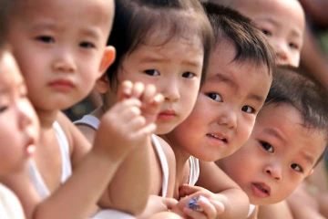 கடும் சரிவை கண்டுள்ள சீன மக்கள் தொகை!