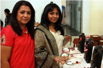 காதல் தோல்வி - 38 வயதிலும் திருமணம் செய்யாமல் தலைக்காட்டாத பாக்யராஜின் மகள்!