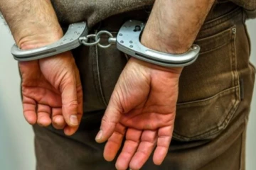 சட்டவிரோதமாக ஆமைகளைக் கடத்த முயன்ற இளைஞன் கைது