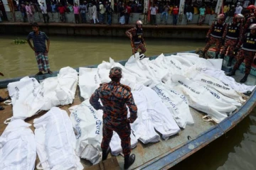 பங்களாதேஷ் இரசாயன சேமிப்பு கிடங்கில் ஏற்பட்ட தீ விபத்தில் 38 பேர் உடல் கருகி உயிரிழப்பு