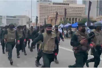 வெடித்தது பெரும் வன்முறை- குவிக்கப்பட்ட படையினர்!