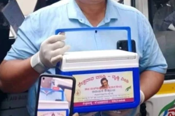 இறந்த பின்பும் உயிர்வாழும் சூப்பர் ஸ்டார்.... புனித் ராஜ்குமார் கண்களை எடுத்துச்சென்ற ஆம்புலன்ஸ்! கதறி அழும் ரசிகர்கள்