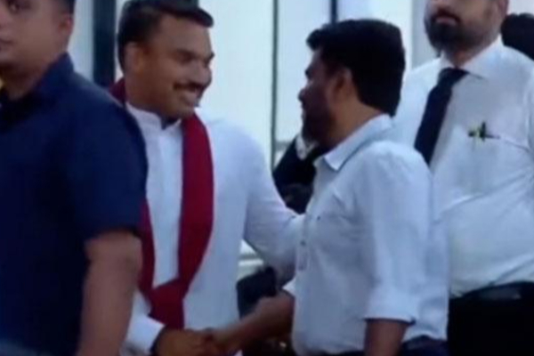 சஜித் பாணியில் அடிமைத்தன அரசியல் செயற்பாட்டில் நாமல்: அநுர அரசின் அதிரடி நடவடிக்கை | Namal Follows Sajiths Steps