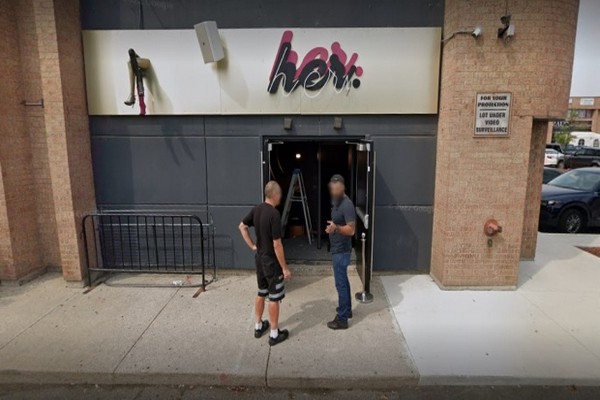 மிஸ்ஸிசாகுவாவில் மூடப்பட்ட இரவு கேளிக்கை விடுதி | Mississauga Suspends Nightclub For Two Weeks