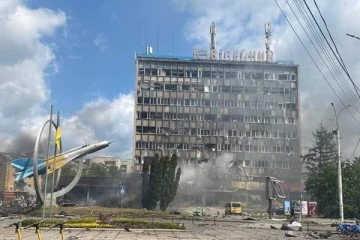 உக்ரைன் நகரத்தை தாக்கிய 3 ரஷ்ய ஏவுகணைகள்: 17 பேர் மரணம்.. இணையத்தில் வெளியான வீடியோ