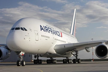 மூன்று தசாப்தங்களின் பின்னர் இலங்கைக்கு வந்த விமானம்!