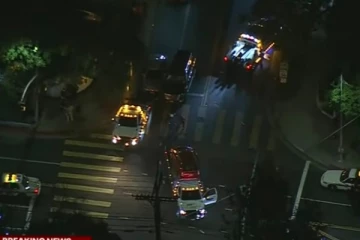 ජනප්‍රිය නළුවෙකු පැදවූ රථය මෝටර් රථ තුනක ගැටෙයි..සිදුවූ දේ මෙන්න(VIDEO)