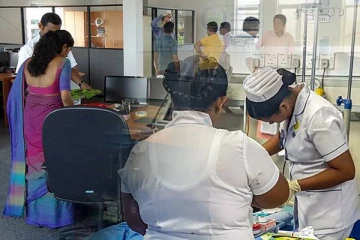 யாழில் கணவரின் பெற்றோலை  அலுவலக அதிகாரிக்கு தாரை வார்த்த மனைவி;  ஆபத்தான நிலையில் வைத்திய சாலையில்!
