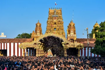 நல்லூர் ஆலய வளாகத்தில் நடைமுறைக்கு வந்துள்ள புதிய தடை - சிக்கிய 35 கடைகள்!