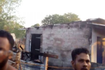 யாழில் வர்த்தக நிலையம் ஒன்றிற்கு தீ வைப்பு