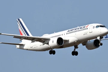 இயந்திரத்தில் இருந்து எரியும் மணம்; 469 பேருடன் அவசரமாக தறையிறக்கப்பட்ட எயார் பிரான்ஸ்