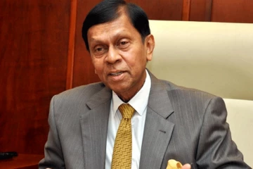 மத்திய வங்கியின் முன்னாள் ஆளுநர் உள்ளிட்டோருக்கு விடுதலை