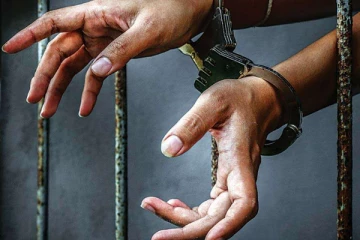 கொலை வழக்கில் தேடப்பட்டவரை பிடிக்கும் போது துப்பாக்கிச் சூடு - செங்கல்பட்டில் பரபரப்பு..!