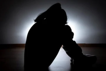 உடல் எடை அதிகரிப்பு! யூடியூப் பார்த்து 13 வயது சிறுமி எடுத்த விபரீத முடிவு! ஒரு எச்சரிக்கை தகவல்