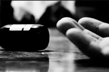 குடும்ப தகராறில் 7 மாத கர்ப்பிணி பெண் தற்கொலை! அதிர்ச்சி சம்பவம்