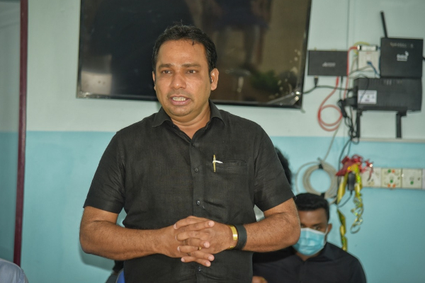 எதிர்க்கட்சி மீது குற்றசாட்டினை முன்வைத்துள்ள வியாழேந்திரன்! (காணொளி) - ஐபிசி தமிழ்