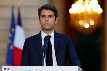 பிரான்ஸ் தேர்தல்: பதவி விலகல் கடிதத்தை பிரான்ஸ் அதிபரிடம் ஒப்படைத்த கப்ரியல் அட்டல்!