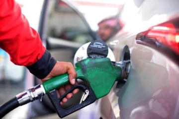 மார்ச் மாதத்திற்கான பெட்ரோல், டீசல் விலைகளை அறிவிக்கவிருக்கும் ஐக்கிய அரபு அமீரகம்