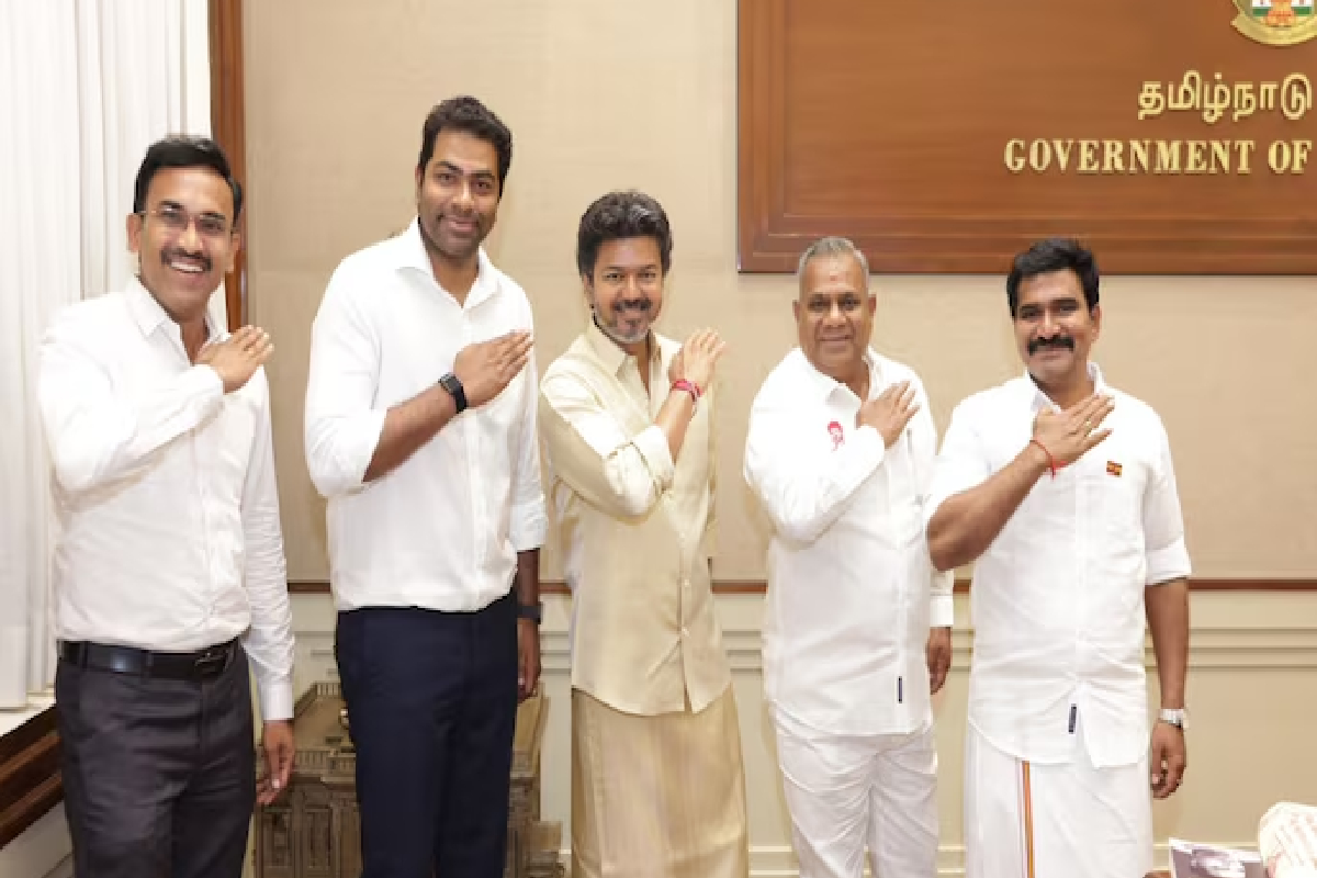 இடைதேர்தலில் TVK அமோக வெற்றி ;மிருக குண பேச்சுக்கு மக்கள் கொடுத்த பதிலடி; முதலமைச்சர் விஜய் | Tvk Wins Bypolls Cm Vijay Hails Victory இடைதேர்தலில் TVK அமோக வெற்றி ;மிருக குண பேச்சுக்கு மக்கள் கொடுத்த பதிலடி; முதலமைச்சர் விஜய் | Tvk Wins Bypolls Cm Vijay Hails Victory