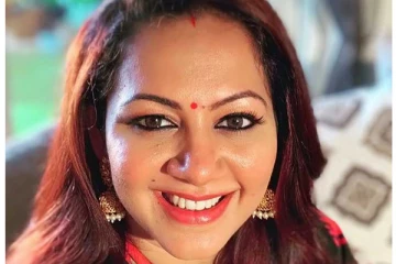 தொகுப்பாளினி அர்ச்சனாவின் முழு சொத்து மதிப்பு மட்டுமே இத்தனை மில்லியன் டாலரா? ஷாக்கான ரசிகர்கள்