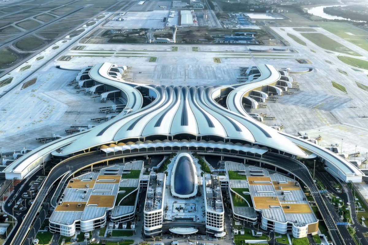 உலகின் அழகான விமான நிலையங்கள் - பட்டியலில் 2 இந்திய ஏர்போர்ட் | 2 Indian Airports Listed In 2026 Beautiful Airport உலகின் அழகான விமான நிலையங்கள் - பட்டியலில் 2 இந்திய ஏர்போர்ட் | 2 Indian Airports Listed In 2026 Beautiful Airport