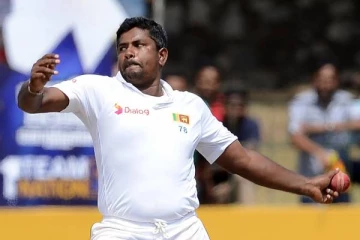 இலங்கை அணியின் முன்னாள் நட்சத்திர சுழற்பந்து வீச்சாளருக்கு கொரோனா!