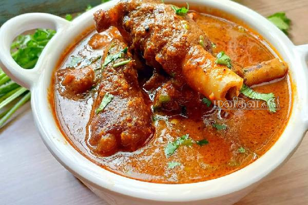 நாவூரும் சுவையில் காரசாரமான ஆட்டுக்கால் குழம்பு... இப்படி செய்து அசத்துங்க | How To Make Tasty Attukal Curry