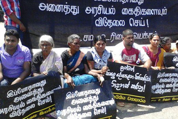 தமிழ் அரசியல் கைதிகளுக்கு பொது மன்னிப்பு வழங்குவதாக ஜனாதிபதி உறுதியளித்துள்ளதாக தகவல் | Arrested Under The Prevention Of Terrorism Act தமிழ் அரசியல் கைதிகளுக்கு பொது மன்னிப்பு வழங்குவதாக ஜனாதிபதி உறுதியளித்துள்ளதாக தகவல் | Arrested Under The Prevention Of Terrorism Act