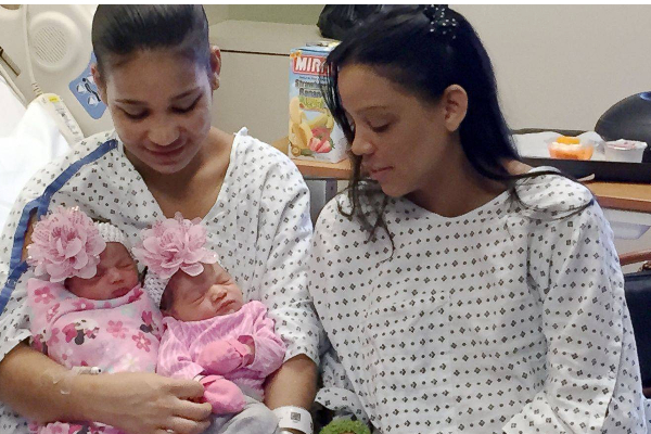 அடுத்தடுத்து ஆண்டில் பிறந்த அதிசய இரட்டை குழந்தைகள்.. ஆச்சரியத்தில் குடும்பத்தினர்கள்; | Us Gave Birth To Twins Different Years