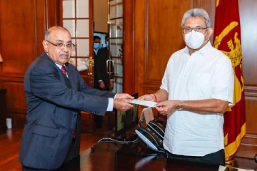 ஜனாதிபதி  செயலாளர் பி.பி. ஜயசுந்தர ராஜினாமா!