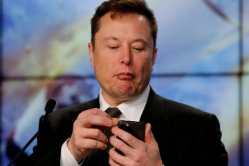 நைஸ் ட்ரை நாசா... பிரபஞ்ச புகைப்படத்தை நக்கலடித்த எலான் மஸ்க்!