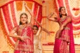விநாயகர் சதுர்த்தி : அம்பானி மருமகள் ராதிகாவின் பரதநாட்டிய நடனம்..