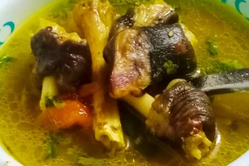 ஆட்டுக்கால் சூப் ஏன் குடிக்க வேண்டும்? அதன் நன்மைகள் தெரியுமா?