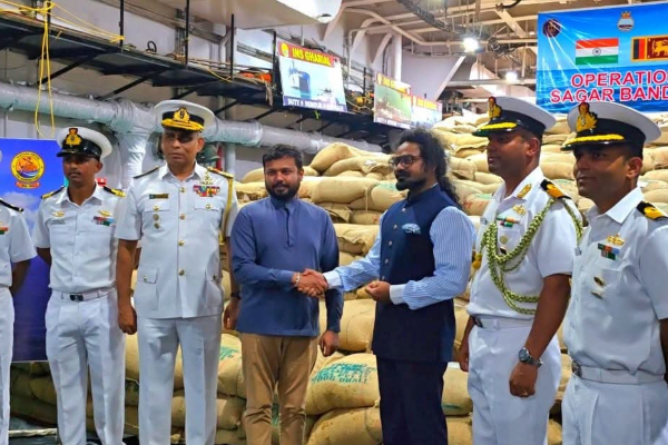 திருகோணமலை துறைமுகத்தை வந்தடைந்த ஐ.என்.எஸ்.கரியல் இந்திய போர்க்கப்பல் | Indian Warship Arrives At Trincomalee Port திருகோணமலை துறைமுகத்தை வந்தடைந்த ஐ.என்.எஸ்.கரியல் இந்திய போர்க்கப்பல் | Indian Warship Arrives At Trincomalee Port