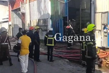 කොළඹ නගරයේ වාණිජ මධ්‍යස්ථානයක හදිසි ගින්නක්. (VIDEO / PHOTOS)