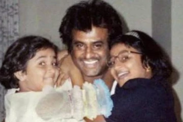 மனைவி, மகள்கள் என குடும்பத்துடன் நடிகர் ரஜினிகாந்த் சந்தோஷமாக எடுத்துக்கொண்ட புகைப்படம்.. இதோ பாருங்க