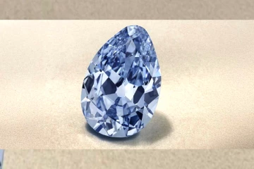 சுவிட்சர்லாந்தில் ஏலத்திற்கு வரும் கோல்கொண்டா நீல வைரம்., மதிப்பு ரூ.430 கோடி!