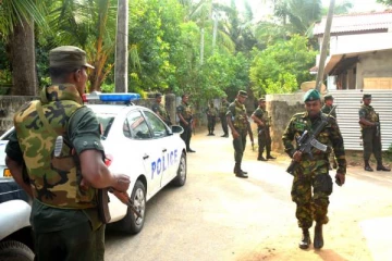 திருகோணமலையில் விசேட அதிரடிப்படையினரிடம் மர்ம பொருளுடன் வசமாக சிக்கிய நபர்!