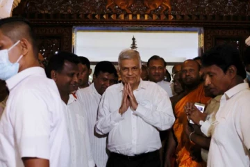 இளைஞர்களின் கோரிக்கையை ஏற்ற ரணில்!