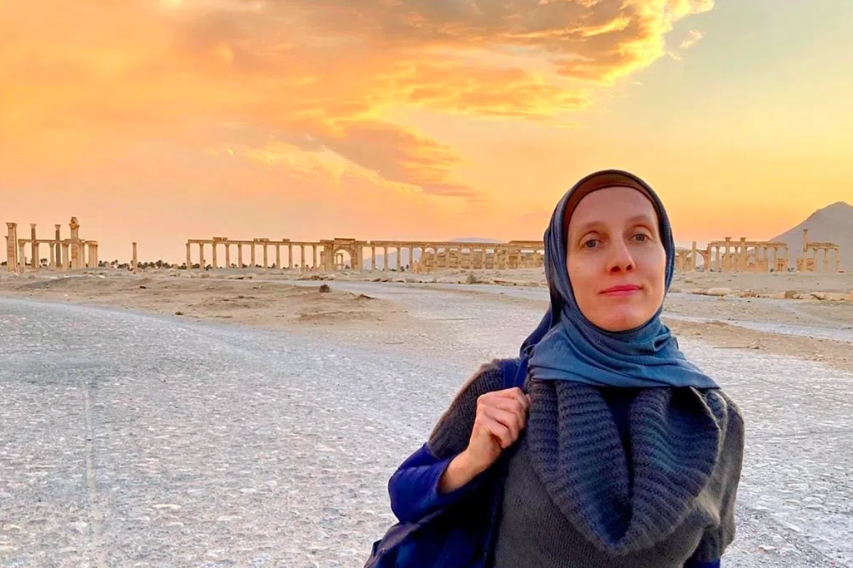 வளைகுடாவில் கடத்தப்பட்ட அமெரிக்க பெண் ஊடகவியலாளர் - போர்பதற்றத்திற்கு மத்தியில் திடீர் பரபரப்பு | Us Female Journalist Kidnapped In Baghdad