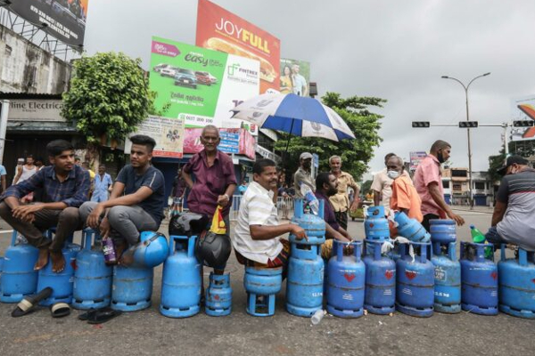மக்களுக்கு மகிழ்ச்சியை ஏற்படுத்திய லிட்ரோ நிறுவனம்! | Litro Company That Made People Happy