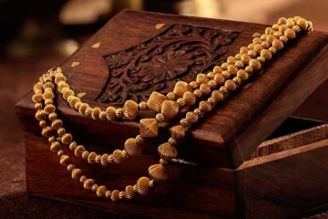 ஒரேயடியாக குறைந்த தங்கம் விலை - எவ்வளவு தெரியுமா?