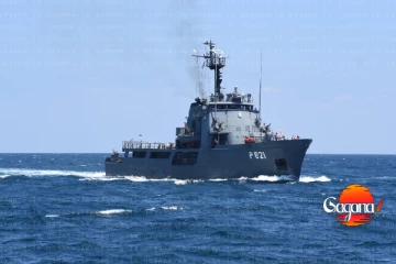 ආපදාවට පත් වෙළෙඳ නෞකාවේ සිටි කාර්ය මණ්ඩලය නිරුපද්‍රිතව මුදා ගැනේ