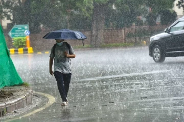 வெளுத்து வாங்க போகும் மழை - வங்க கடலில் உருவானது காற்றழுத்த தாழ்வு பகுதி