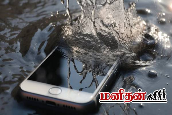 மழைநீர் செல்போனுக்குள் போய் விட்டதா? அப்போ இந்த தவற மட்டும் செஞ்சிடாதீங்க | What To Do When Your Phone Falls Into Water