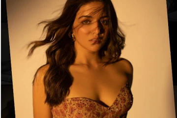 நடிகை வாமிகா கப்பி படுகிளாமர் உடையில் ஹாட் போட்டோஷூட்