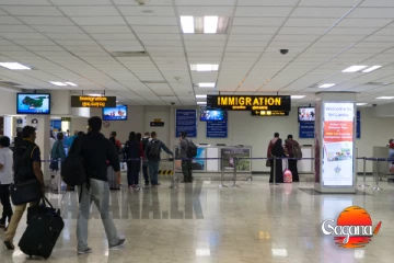 ආණ්ඩුව නොමිලේ වීසා වැඩි කිරීමෙන් නීතිවිරෝධී ක්‍රියාකාරකම් තවත් වැඩිවෙන ලකුණු