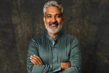 மகேஷ் பாபு படத்தை தொடர்ந்து மாஸ் நடிகருடன் இணையும் எஸ்.எஸ்.ராஜமௌலி... யாருடன் தெரியுமா?